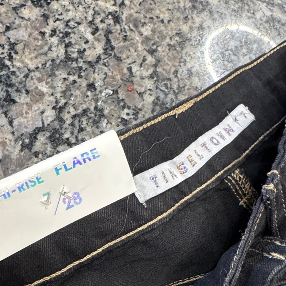Tinseltown Black Lace-Up Front Pants - Picture 9 of 12